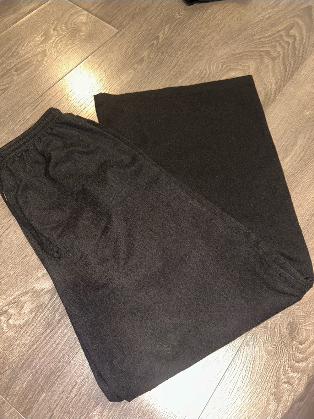 Lightweight Drawstring Textured Pants - Picture 5 of 5